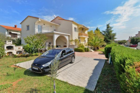 Apartment Veli Vrh 72